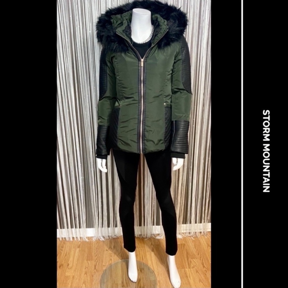 🔻SALE🔻STORM MOUNTAIN🔹NEW (NWOT)